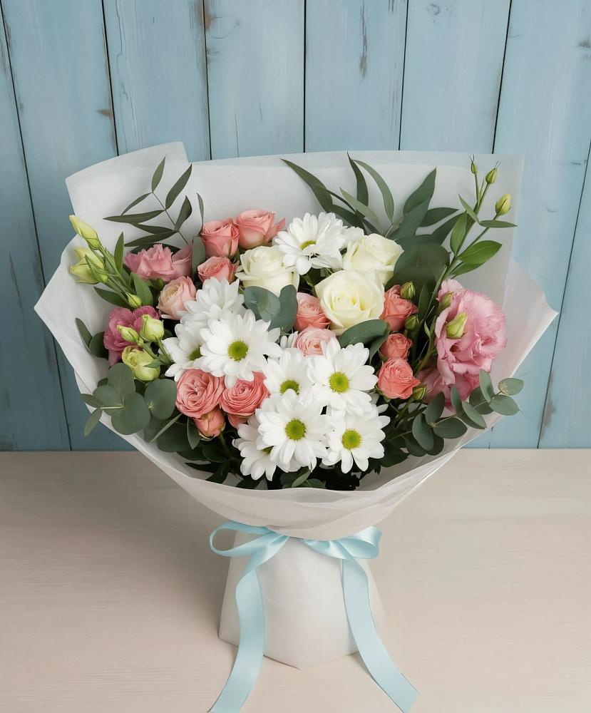 Букет цветов из: Розы, Лизиантусы и Хризантемы в Нарышкино