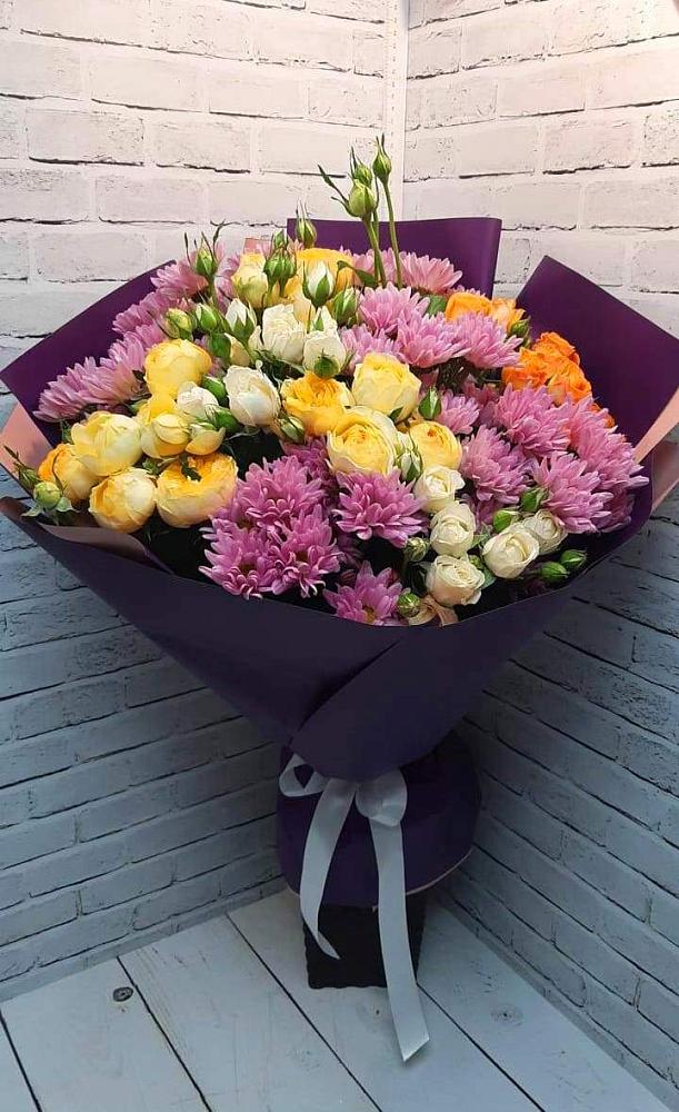 Букет цветов из: Хризантемы и Розы в Нарышкино