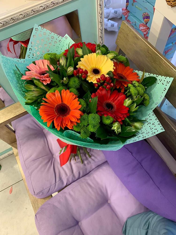 Букет цветов из: Герберы, Хризантемы и Альстромерии в Нарышкино