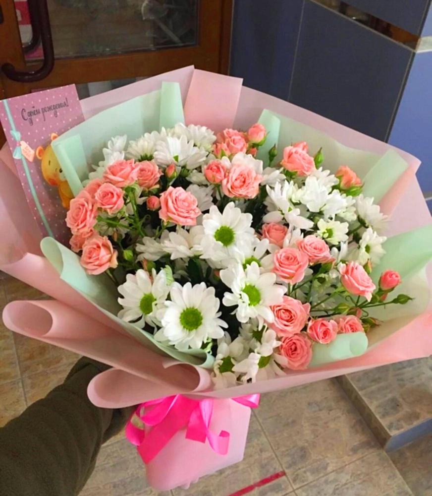 Букет цветов из: Розы и Хризантемы в Нарышкино