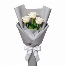 Букет 3 белые розы в Нарышкино