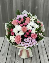 Букет цветов из:  Альстромерии, Гвоздики, Розы и Хризантемы в Нарышкино
