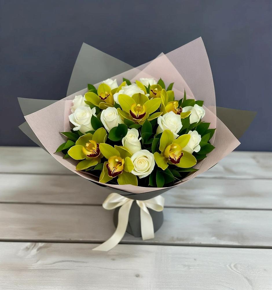 Букет цветов из: Орхидеи и Розы в Нарышкино