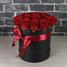 Цветочная композиция из Розы в шляпной коробке #REPLACE_PRED# Нарышкино