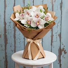 Букет цветов из:  Орхидеи и Розы в Нарышкино